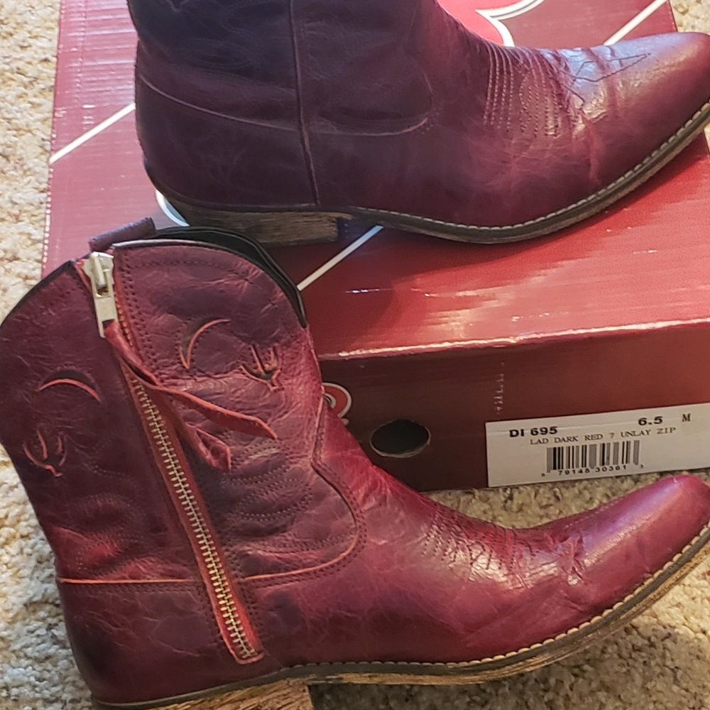 Womens leather boots